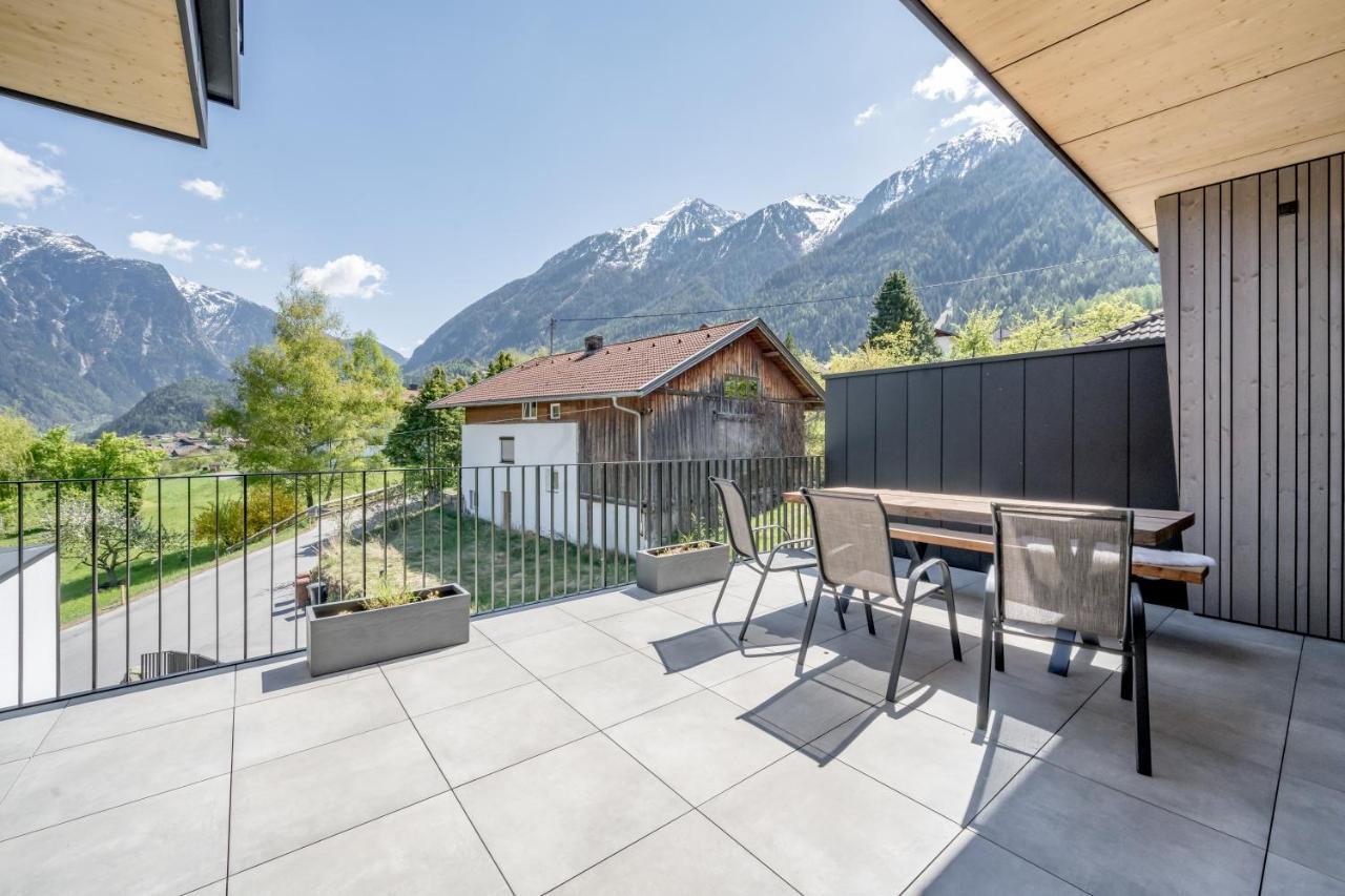 Mountain Moments Apartment Sautens Exterior photo